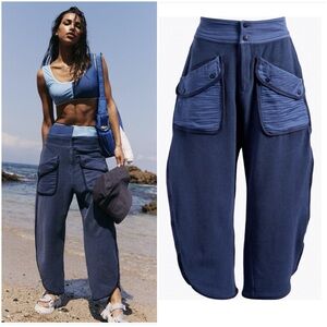 NWT Free People x FP Movement Timko Cropped Pants in Midnight Navy